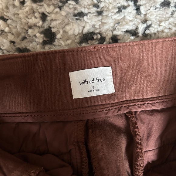 Aritzia brow pants - Picture 5 of 8